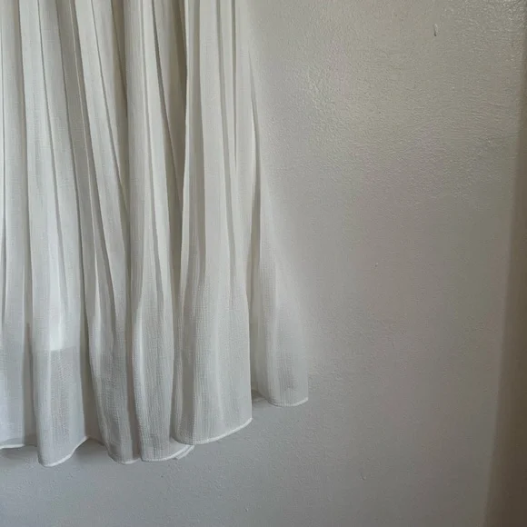 NEW Uniqlo White Skirt - Picture 11 of 11